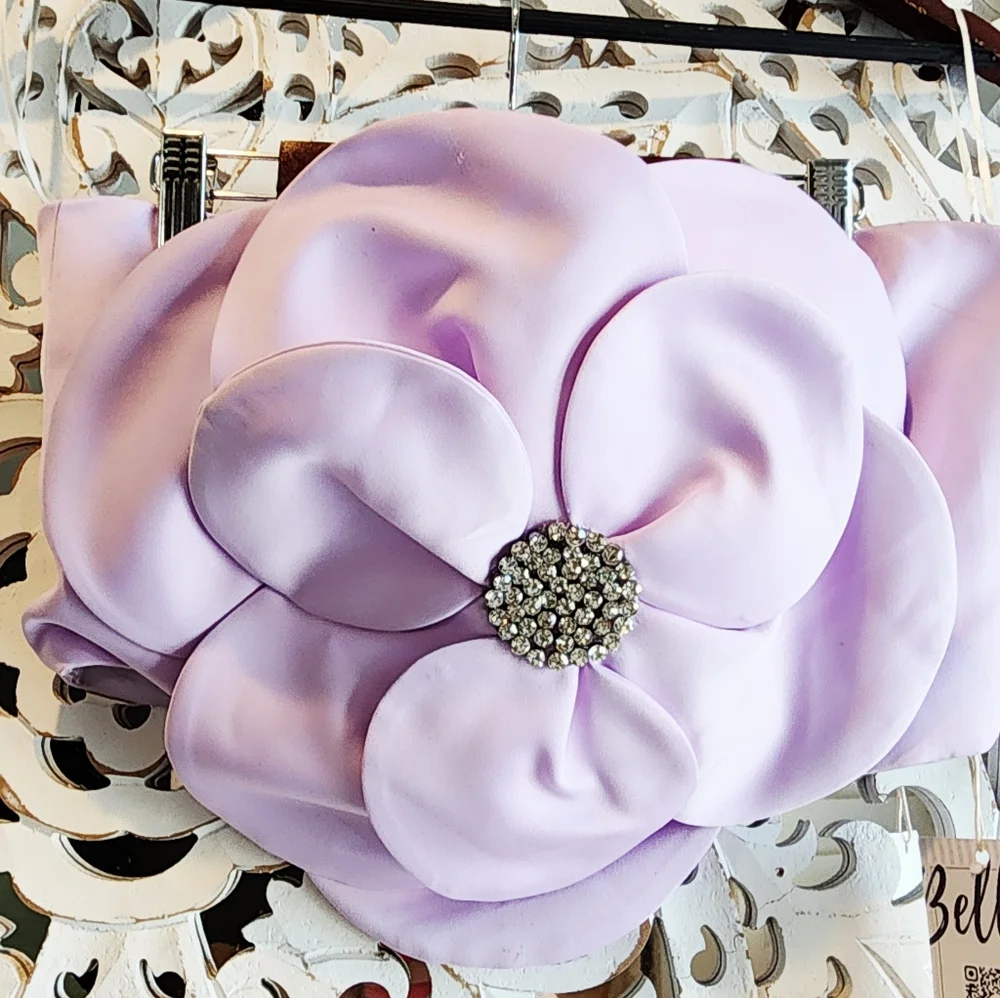 BELLA BARNETT LILAC FLOWER STRAPLES TOP NWT SIZE LARGE - Picture 9 of 13